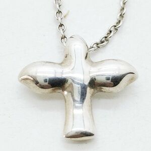 Authentic Tiffany & Co. Elsa Peretti Mini Cross Sterling Silver Chain Necklace
